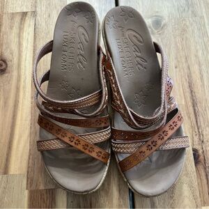 Skechers Cali Luxe Foam Brown Wedge Sandals Women’s Strappy Comfort Shoe Size 7